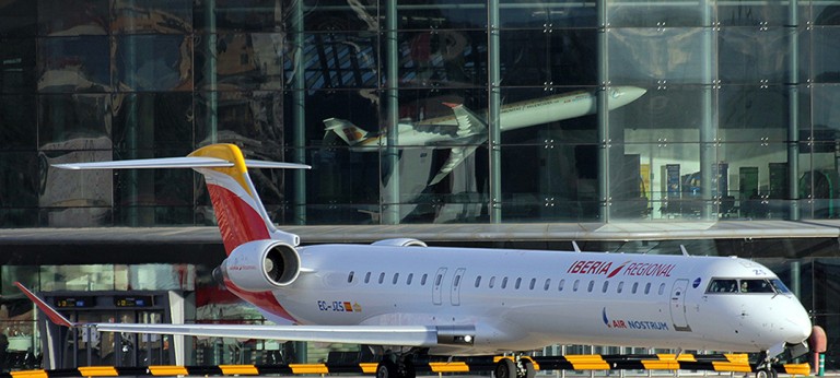 Air Nostrum recupera la ruta a Melilla en el verano 2026